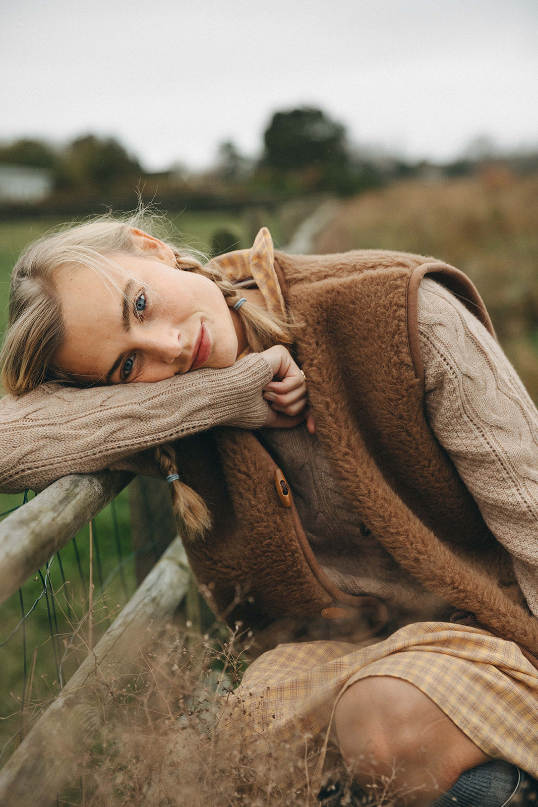 Sloane Wool Vest Classic - Women - Pecan Brown
