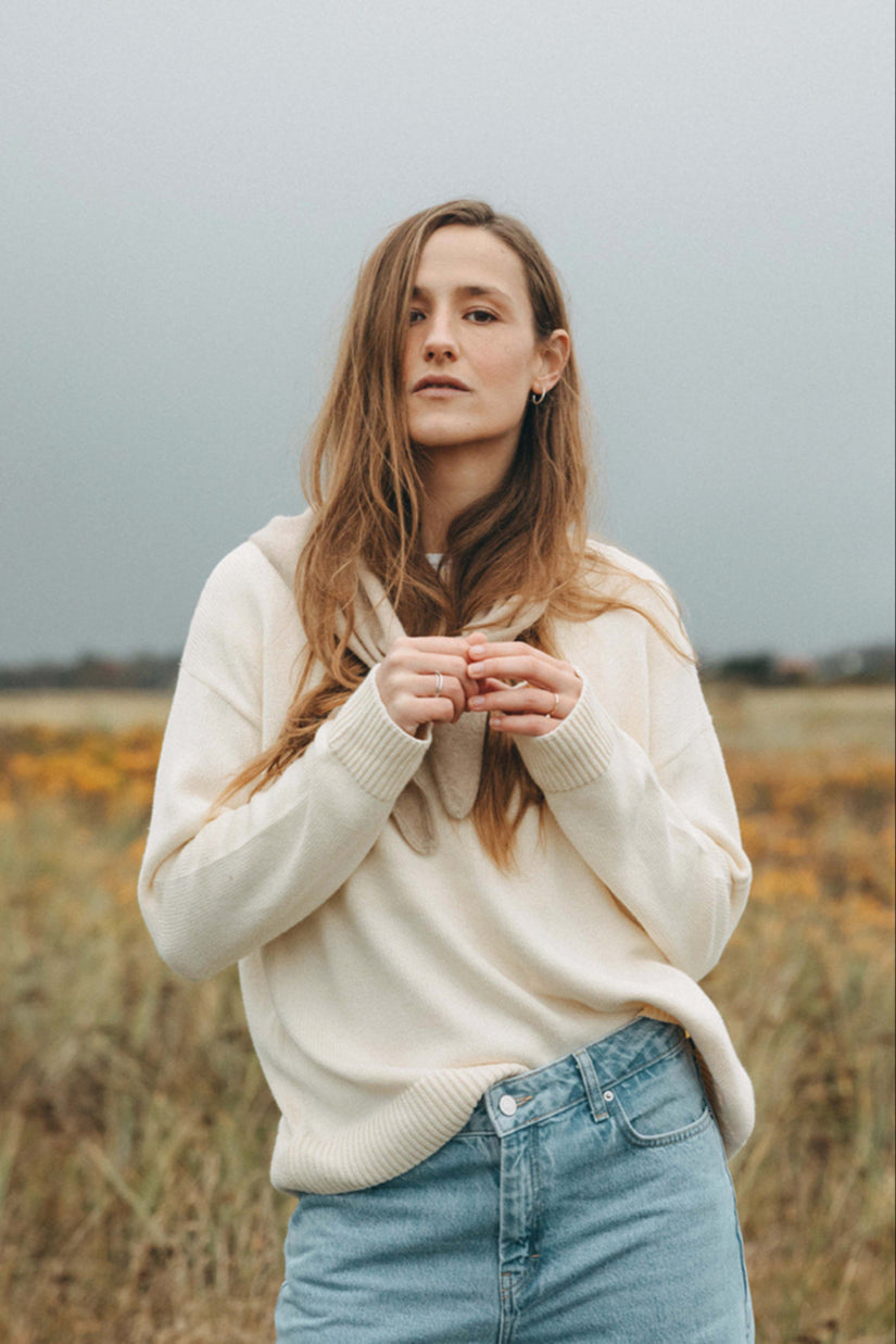 Bella Cashmere Triangle Scarf - Oatmeal