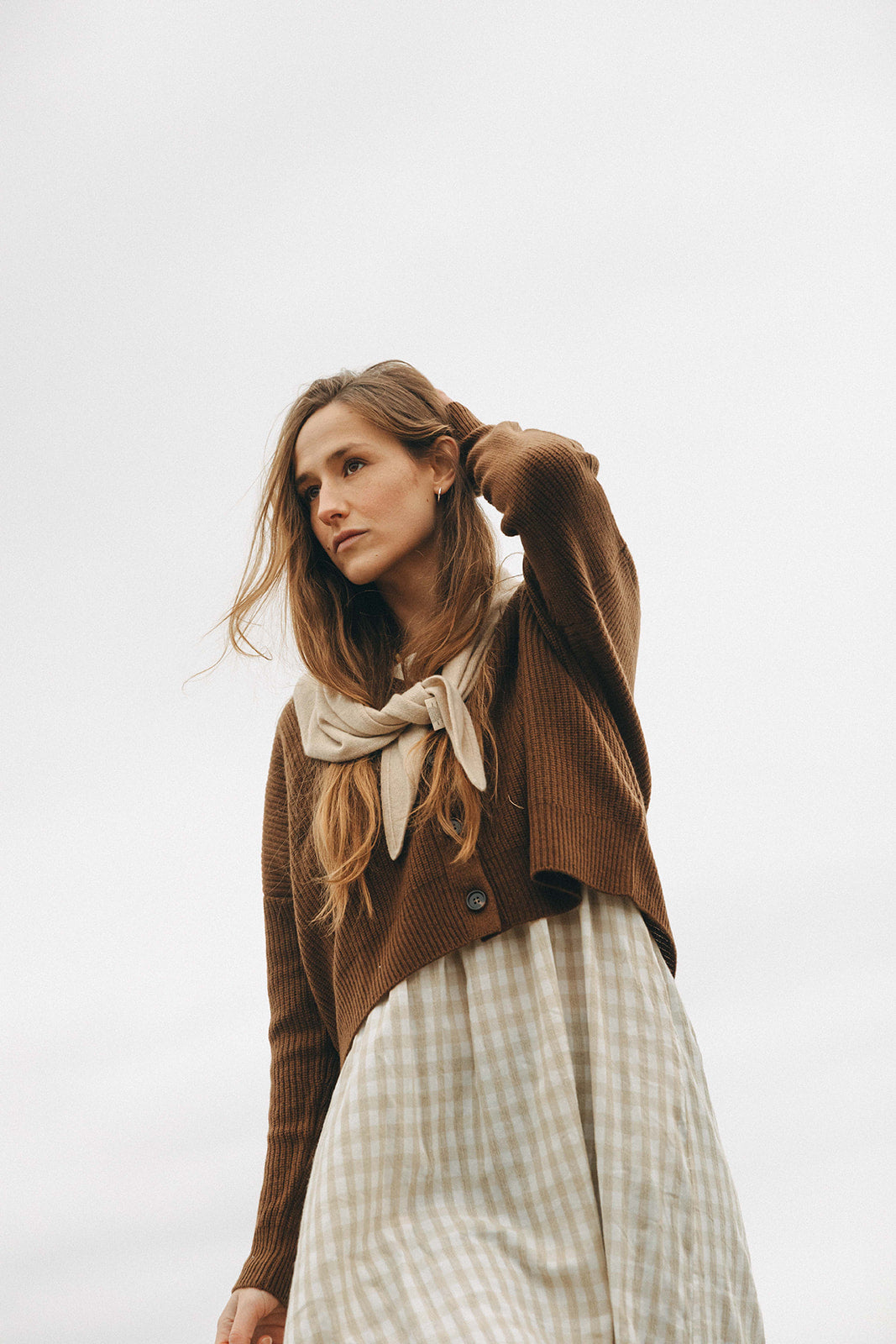 Willa Cropped Cashmere Cardigan - Mocha – LEO & LENNON