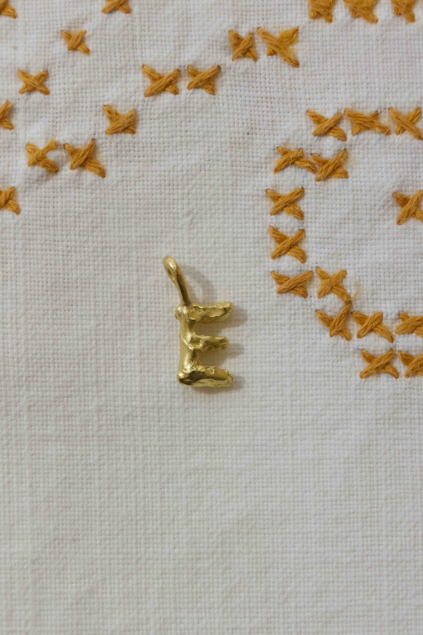 My Petit Favorite Letter - 18kt Gold Pendant