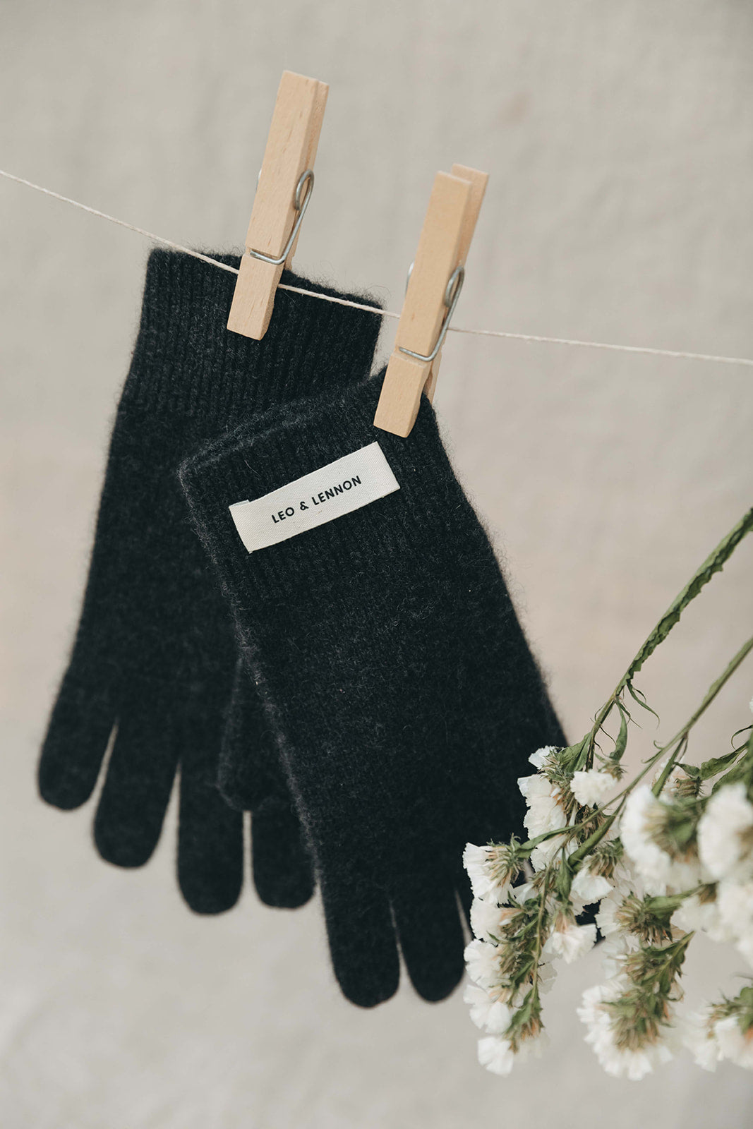 Mona Cashmere Gloves Short - Iron