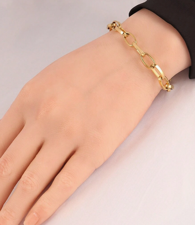 Gold Plated Link Bracelet