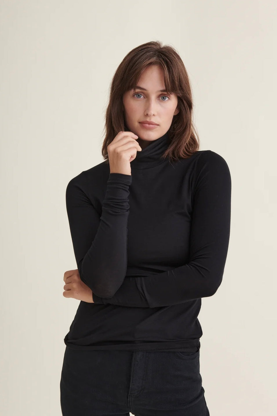 Basic Apparel Joline T-Neck - Black