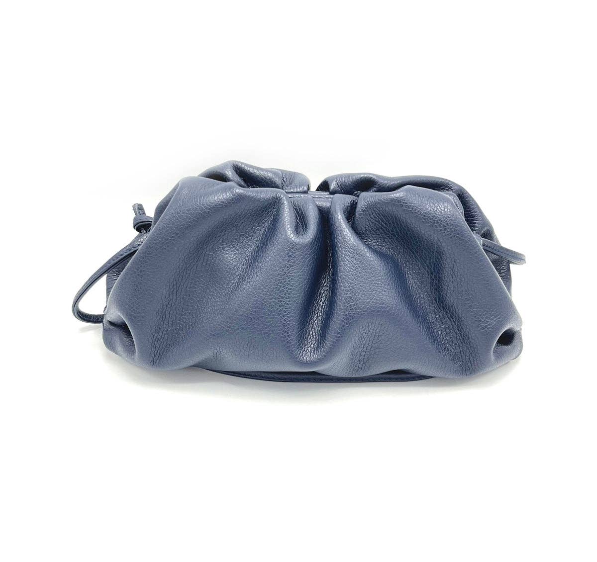 Genuine leather shoulder bag, Medium size, Made in Italy, art. 112407: Dusty Blue