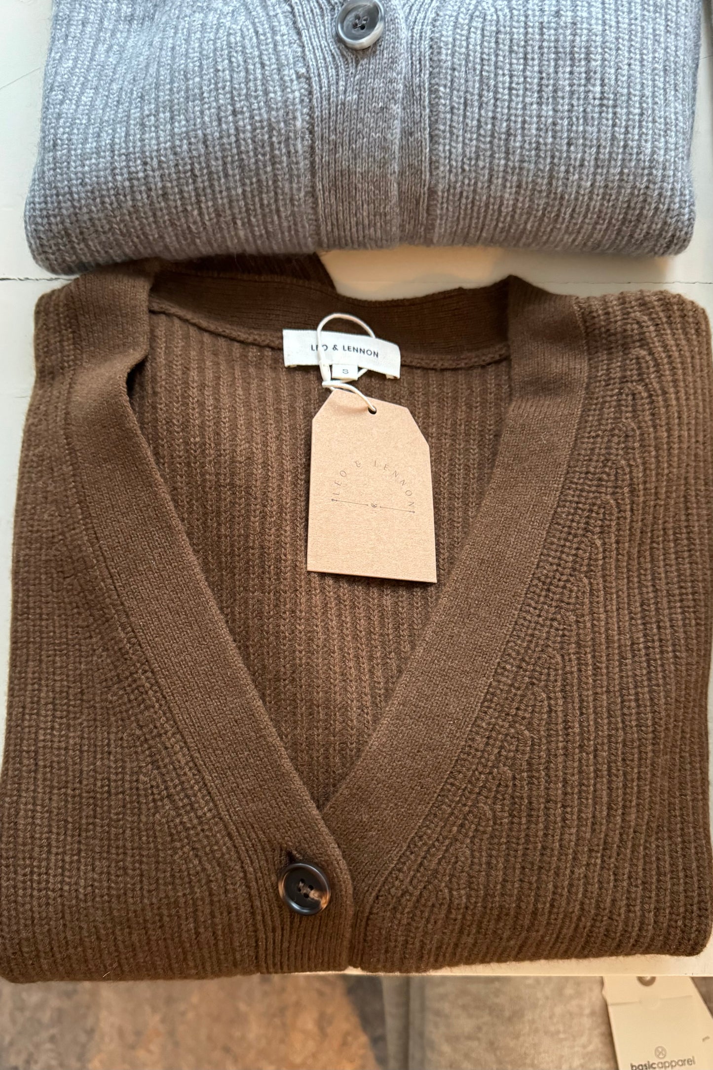 Willa Cropped Cashmere Cardigan - Mocha