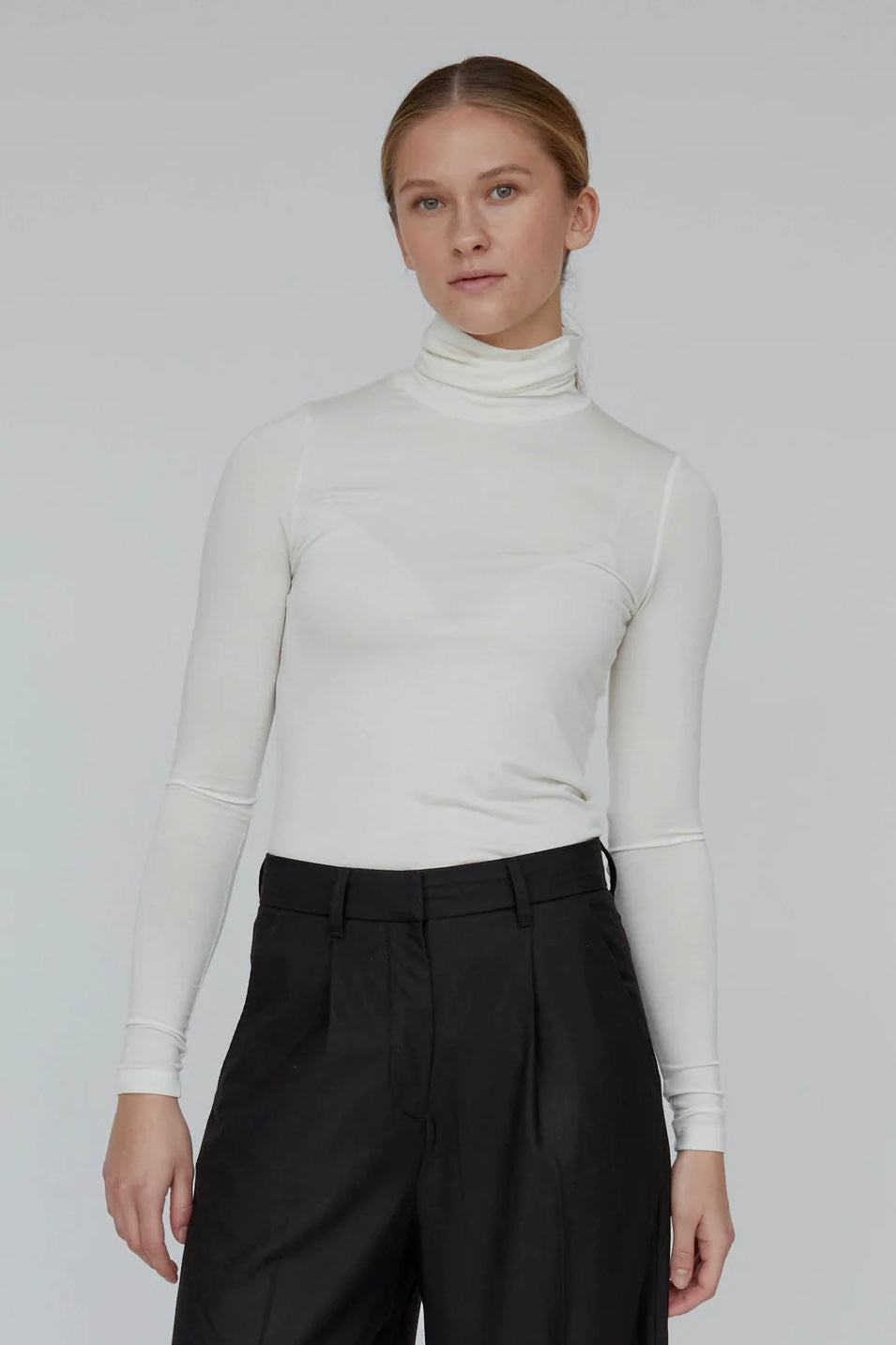 Basic Apparel Joline T-Neck - Off-White