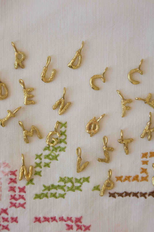 My Petit Favorite Letter - 18kt Gold Pendant