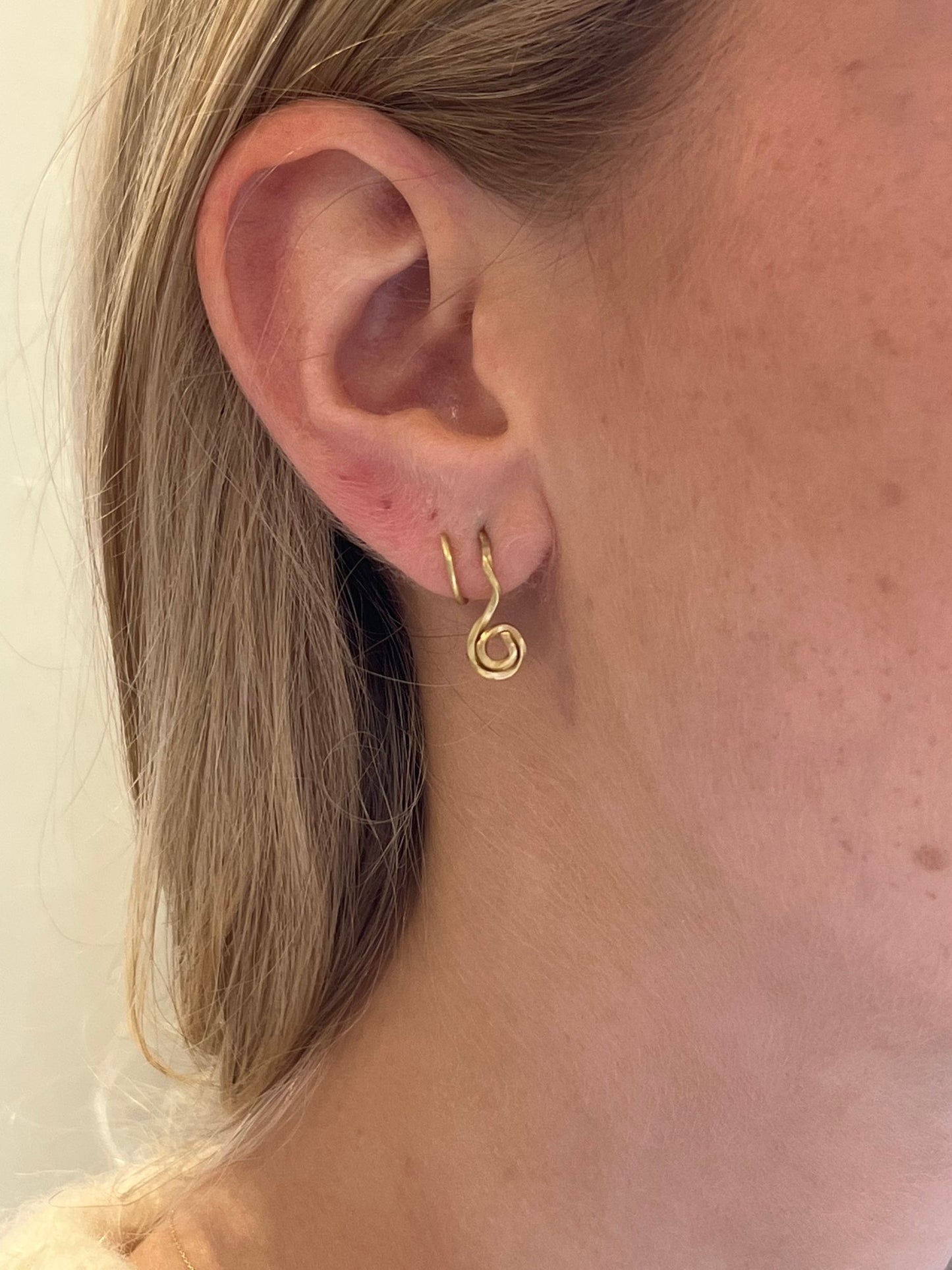 Swirl Earring - Gold