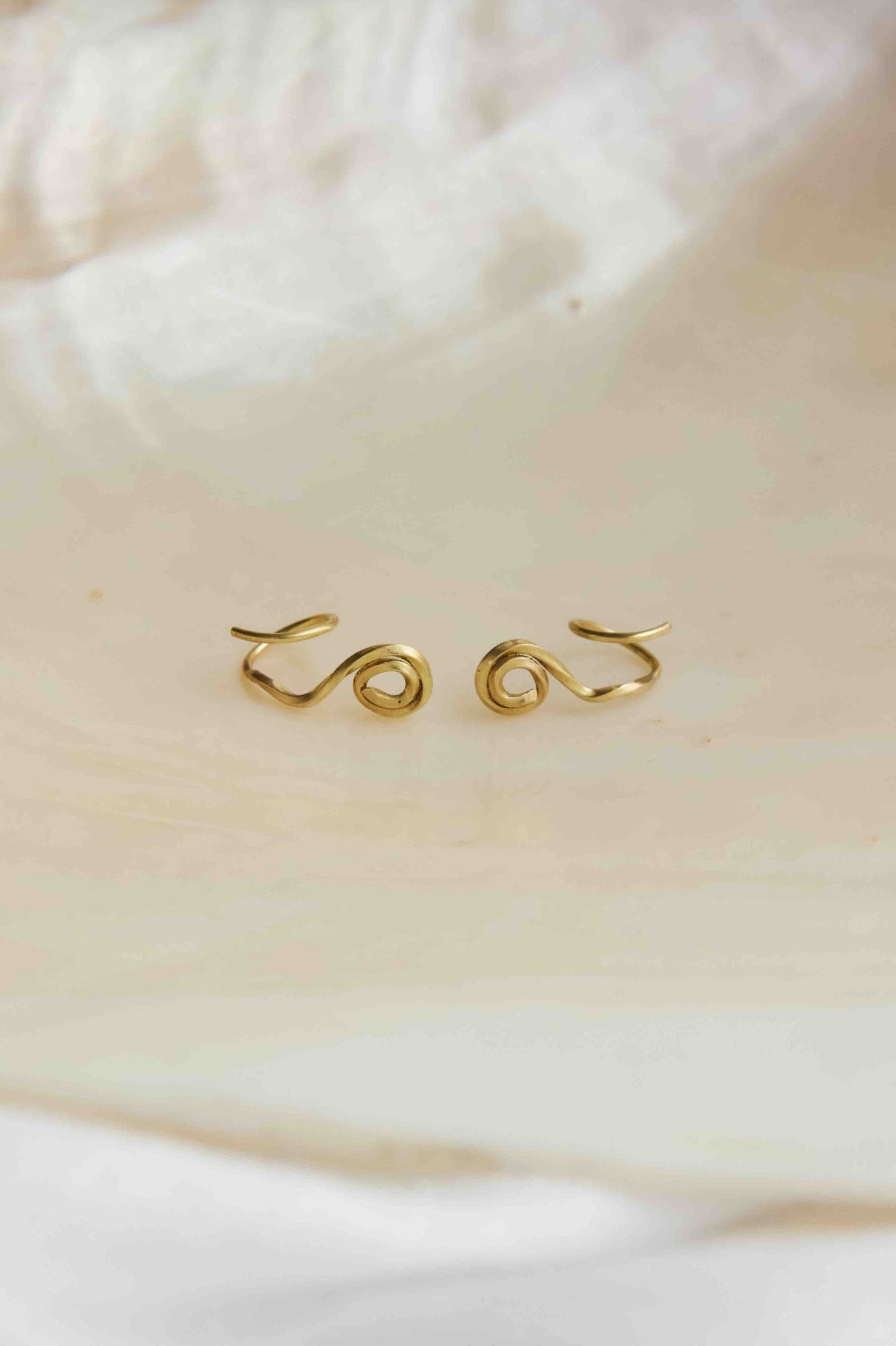 Swirl Earring - Gold