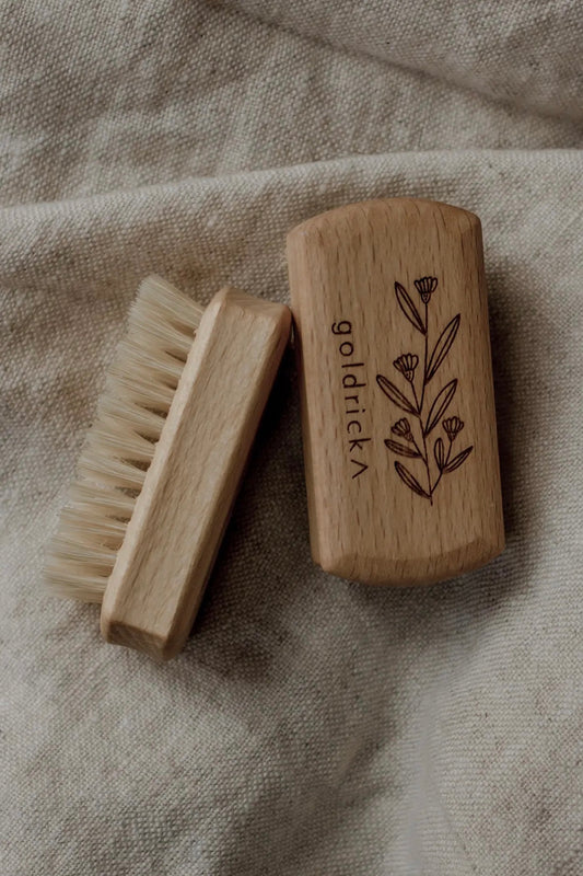 Children's Wooden Nail Brush - Beechwood - Natural