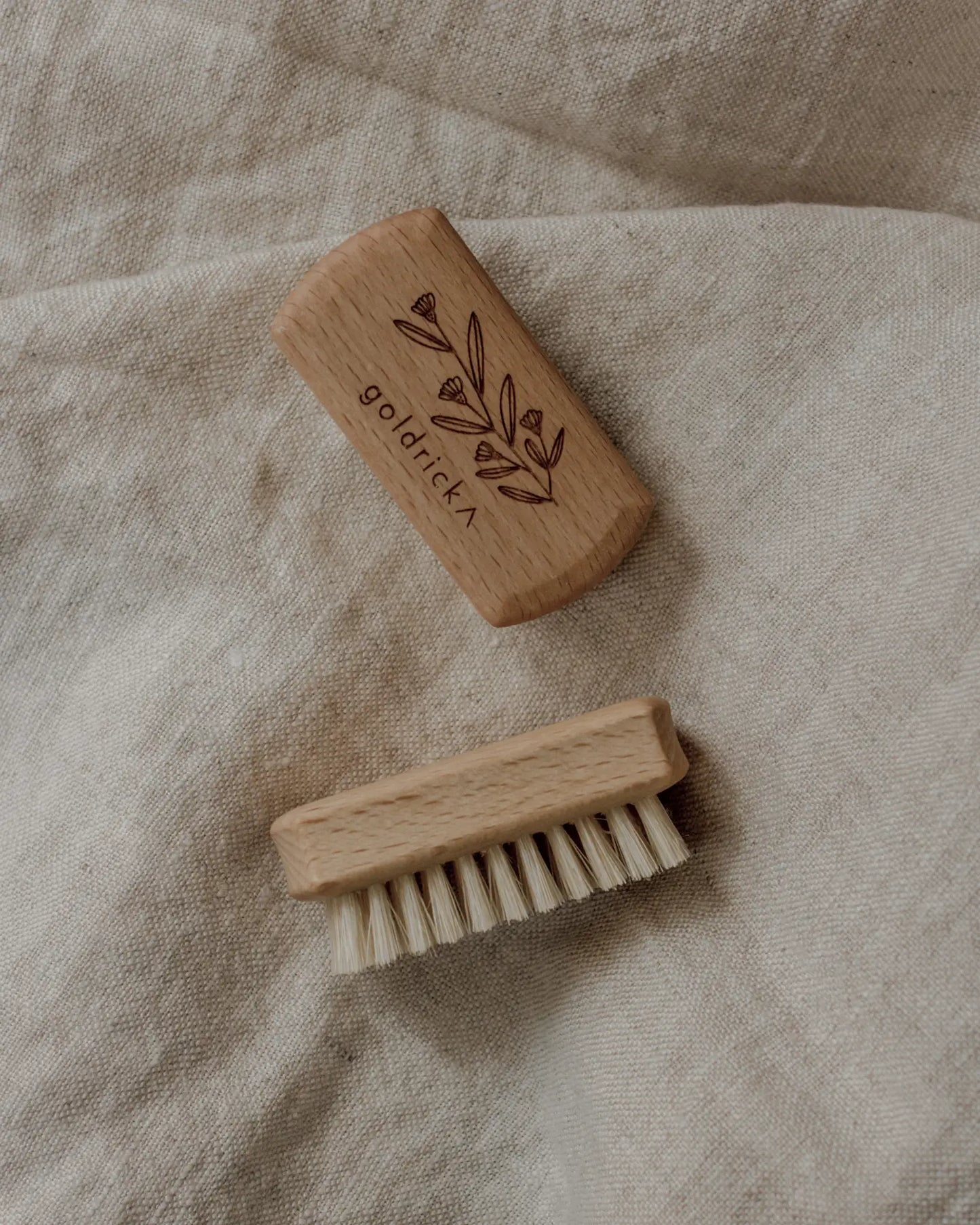 Children's Wooden Nail Brush - Beechwood - Natural